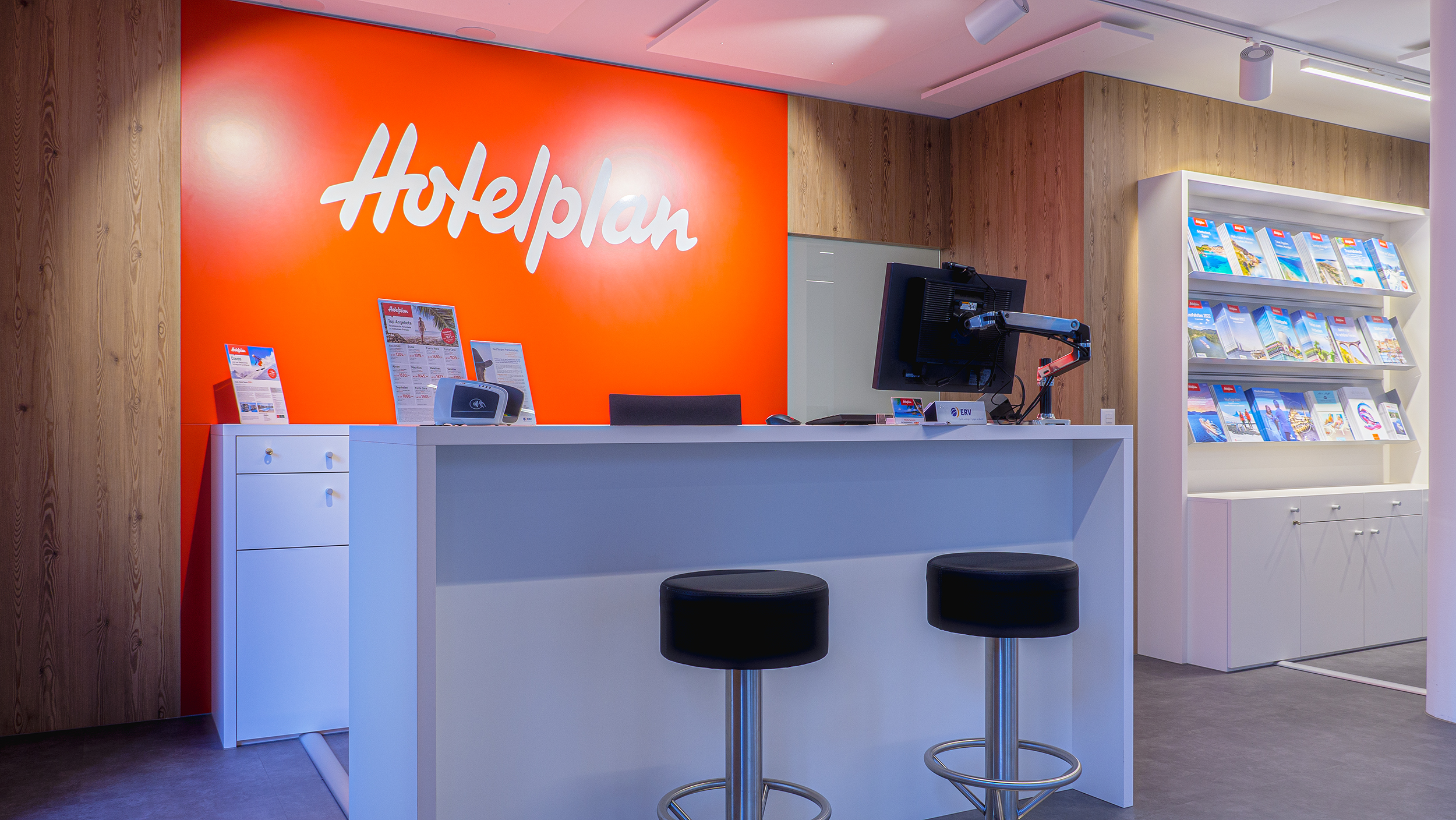 Rezeption der Hotelplan-Kette